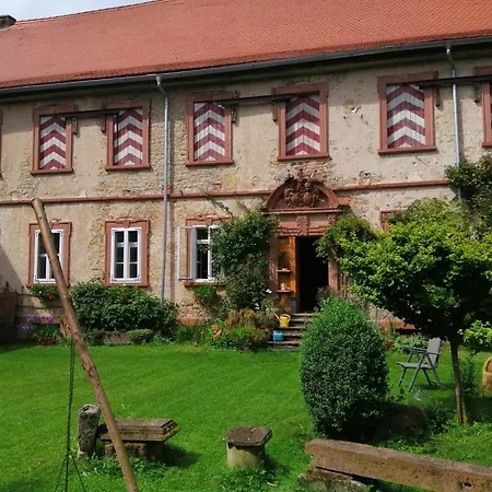 Uebernachten Im Schloss Hoellrich Karsbach
